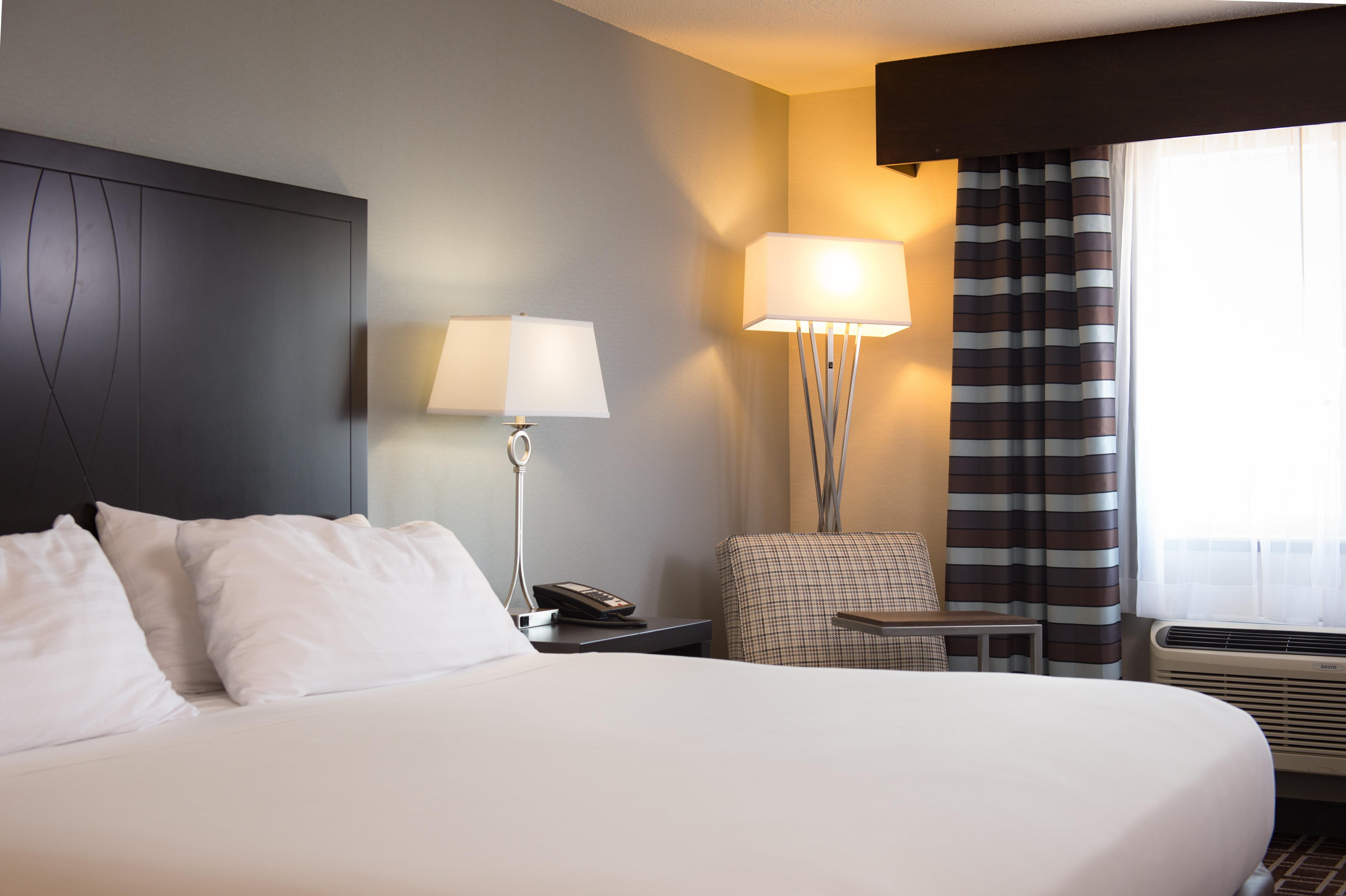 Holiday Inn Express Le Claire Riverfront-Davenport By Ihg Экстерьер фото