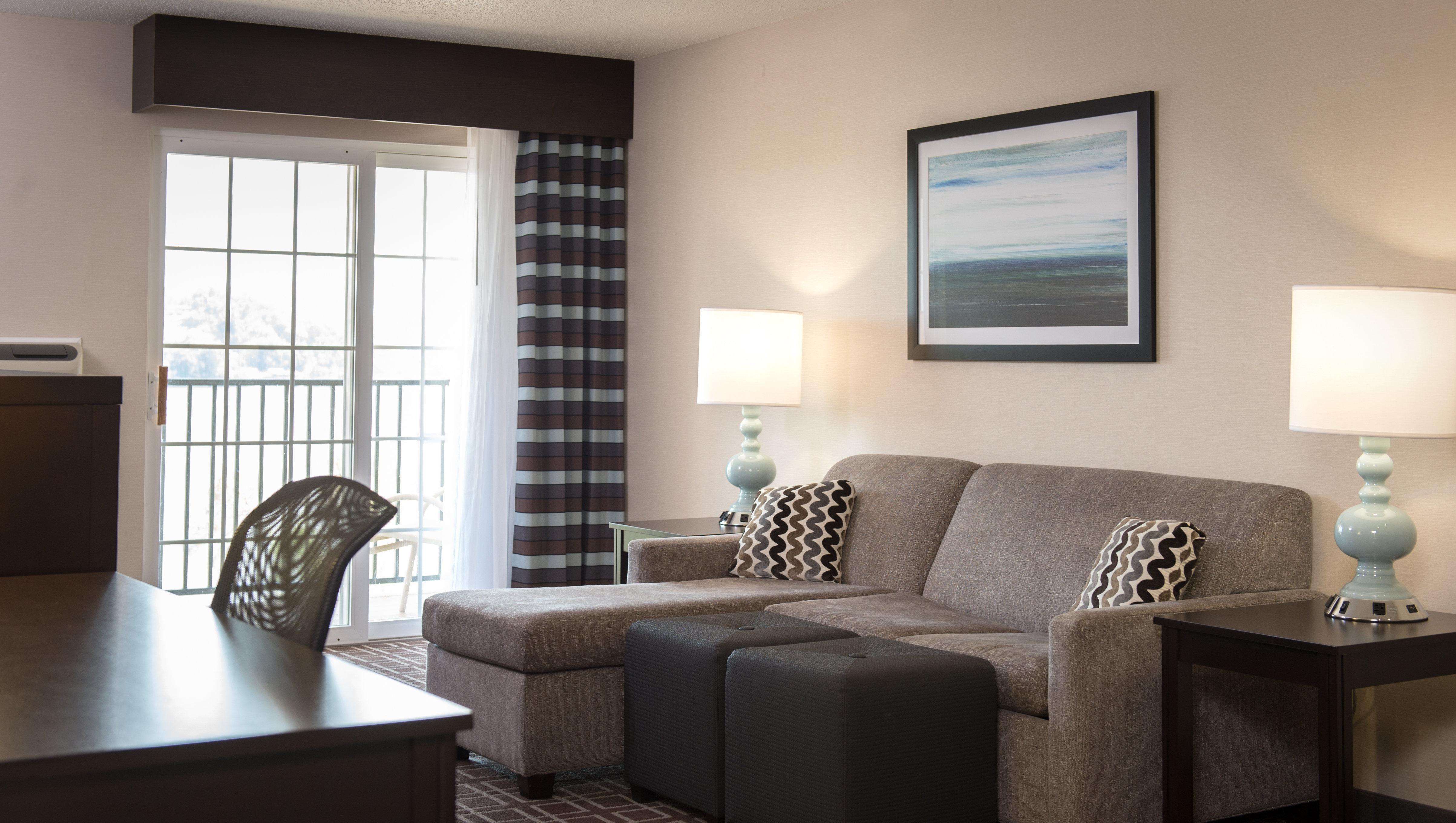 Holiday Inn Express Le Claire Riverfront-Davenport By Ihg Экстерьер фото