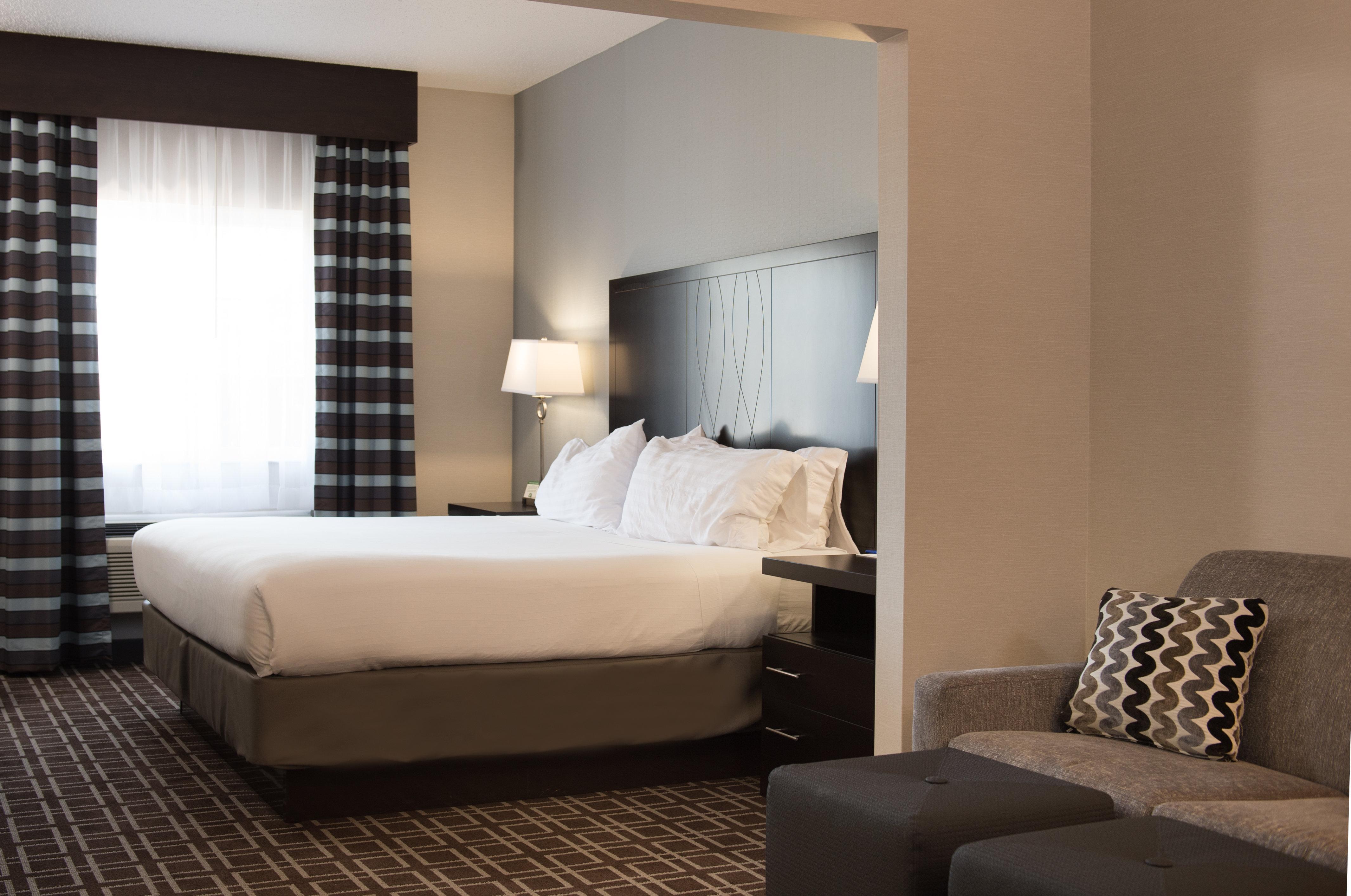 Holiday Inn Express Le Claire Riverfront-Davenport By Ihg Экстерьер фото