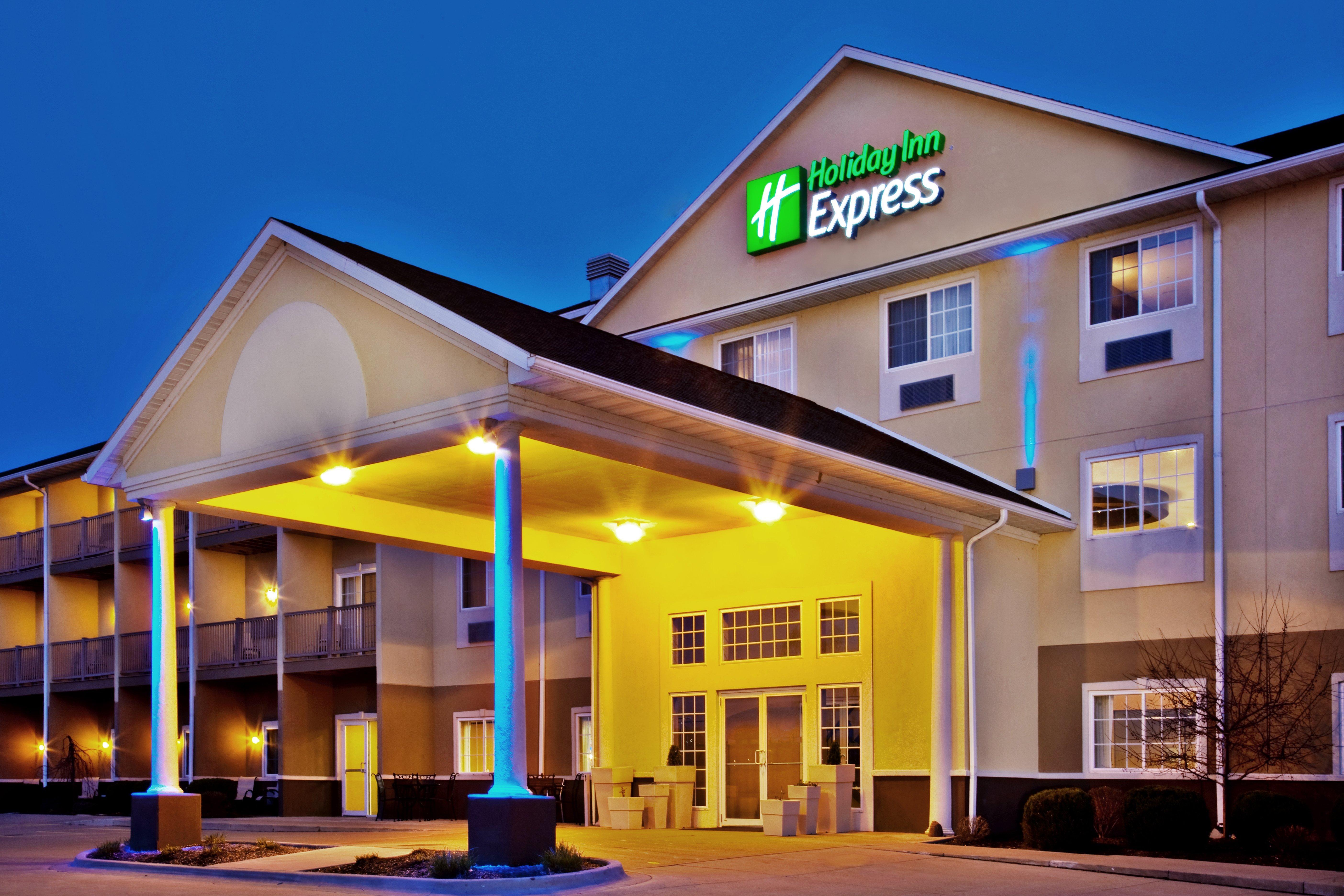 Holiday Inn Express Le Claire Riverfront-Davenport By Ihg Экстерьер фото