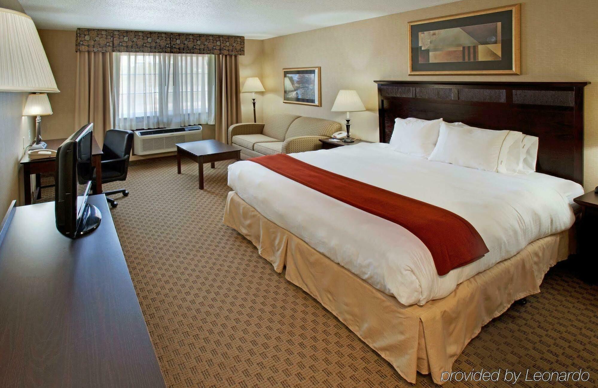 Holiday Inn Express Le Claire Riverfront-Davenport By Ihg Экстерьер фото
